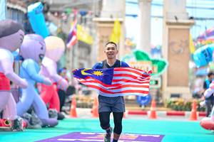 BIB: 
                            <button type="button" onclick="openModal(24883038)" class="btn btn-primary btn-sm float-right btn-popup" data-toggle="modal" data-target=".modal-high-quality">
                        <i class="fas fa-shopping-cart"></i> Add to Cart
                    </button>
                                            <button type="button" onclick="isThisMe(24883038, true)" class="btn btn-success btn-sm float-right btn-popup btn-isme hidden" data-toggle="tooltip" data-placement="bottom" title="นี่คือรูปของคุณใช่ไหม คลิกที่นี่เพื่อเอาเข้าอัลบั้ม">
                        <i class="fas fa-plus"></i> Add to album
                    </button>
                    <button type="button" onclick="isThisMe(24883038, false)" class="btn btn-warning btn-sm float-right btn-popup btn-isnotme hidden">
                        <i class="fas fa-ban"></i> Remove from album
                    </button>